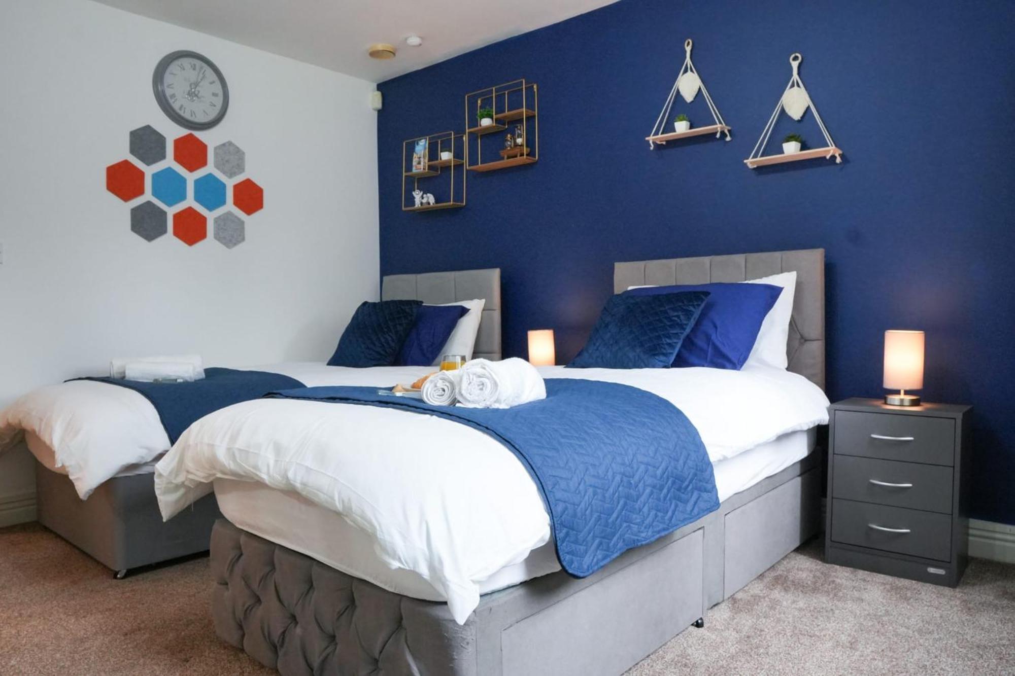Whole 2-Bed Apartment - Contractors, Professionals, Ulez Free, Free Parking, B'Ham City 10Mins Birmingham Dış mekan fotoğraf