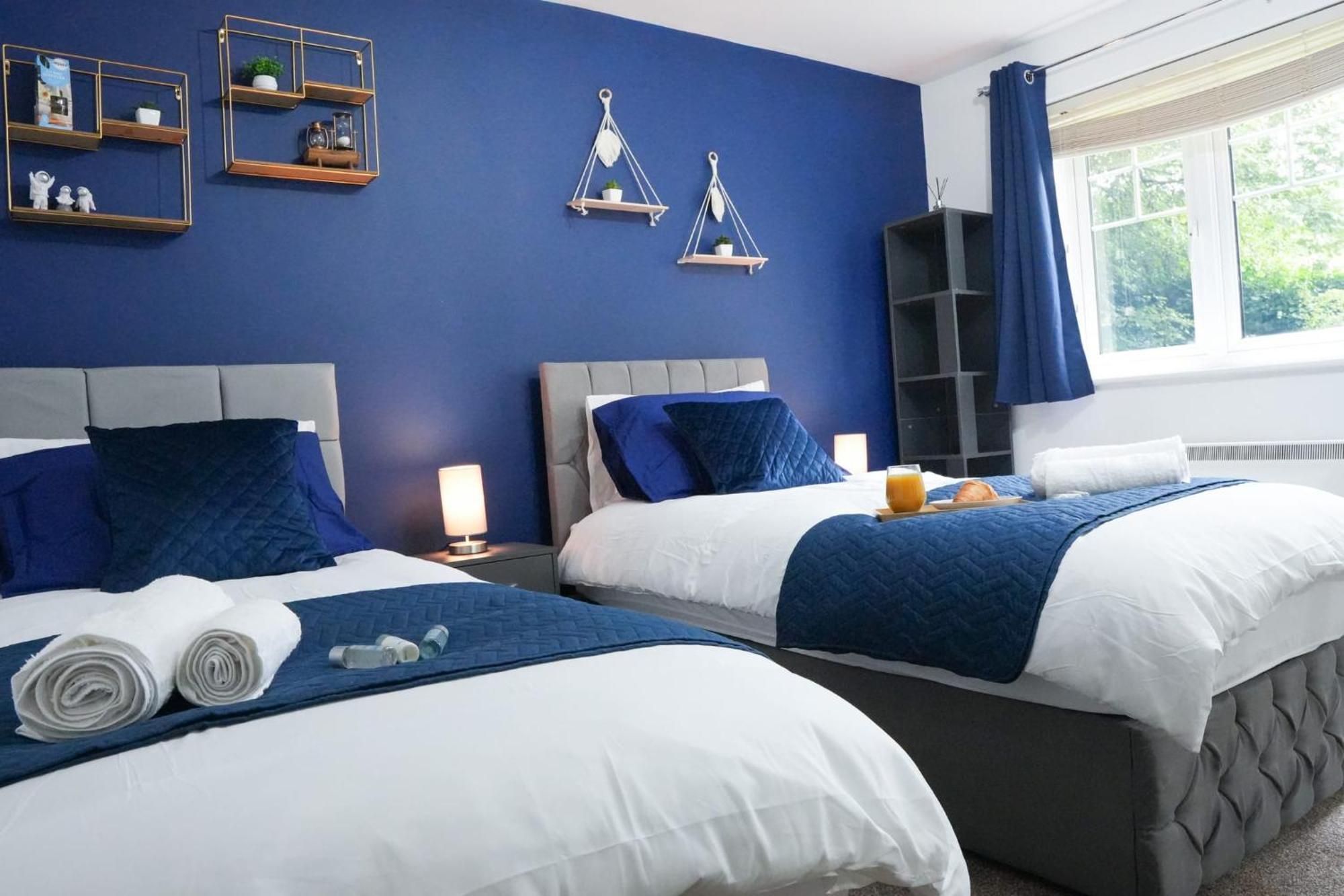 Whole 2-Bed Apartment - Contractors, Professionals, Ulez Free, Free Parking, B'Ham City 10Mins Birmingham Dış mekan fotoğraf