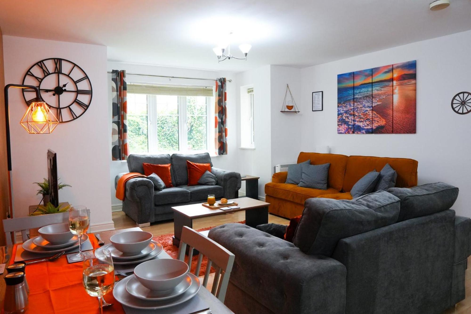 Whole 2-Bed Apartment - Contractors, Professionals, Ulez Free, Free Parking, B'Ham City 10Mins Birmingham Dış mekan fotoğraf
